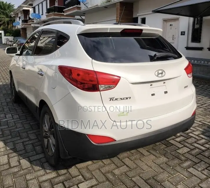 Hyundai Tucson GLS AWD 2015 White