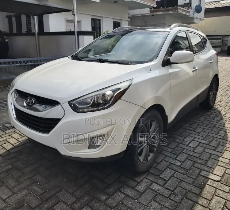 Hyundai Tucson GLS AWD 2015 White
