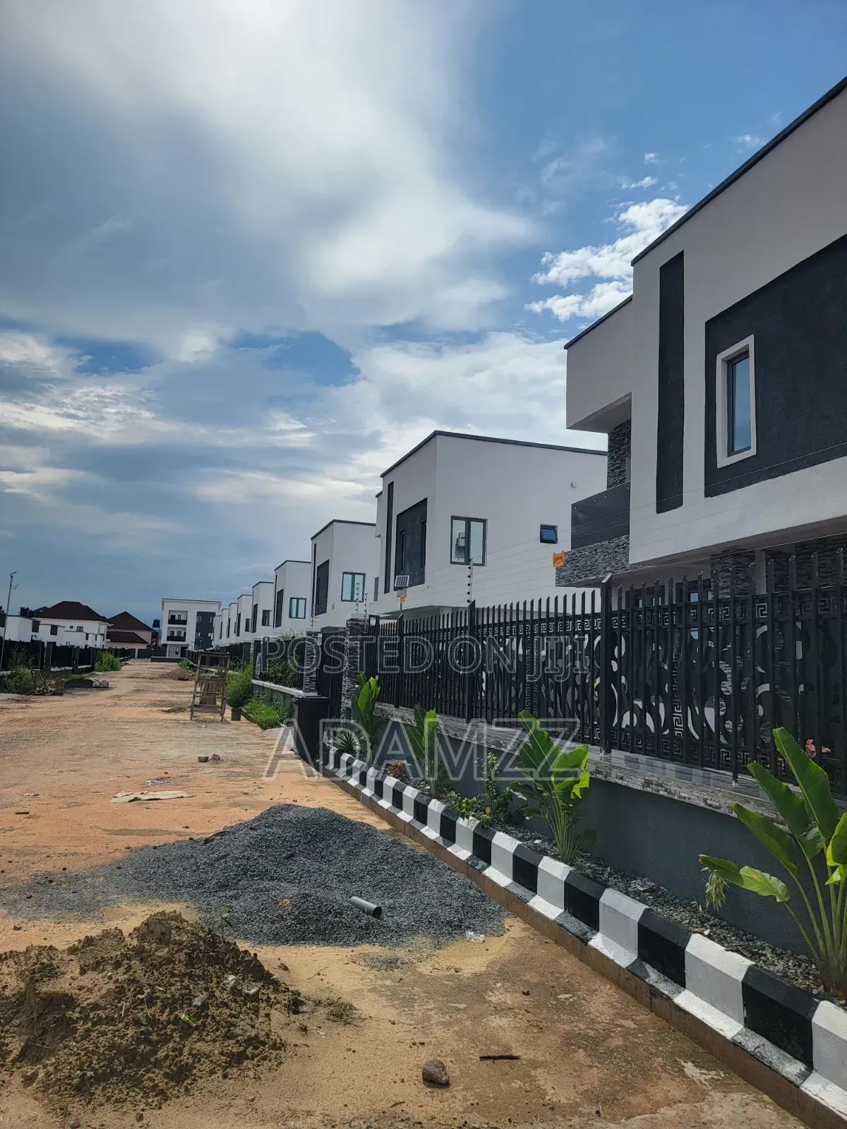 6bdrm Duplex in Jd Estate, Enugu for rent