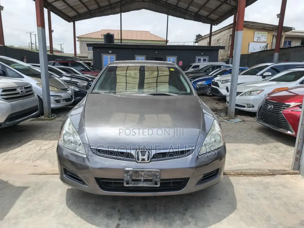 Honda Accord 2006 Gray