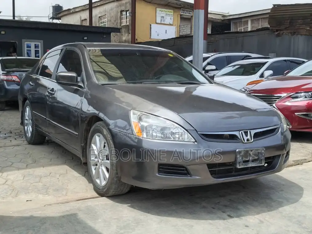 Honda Accord 2006 Gray