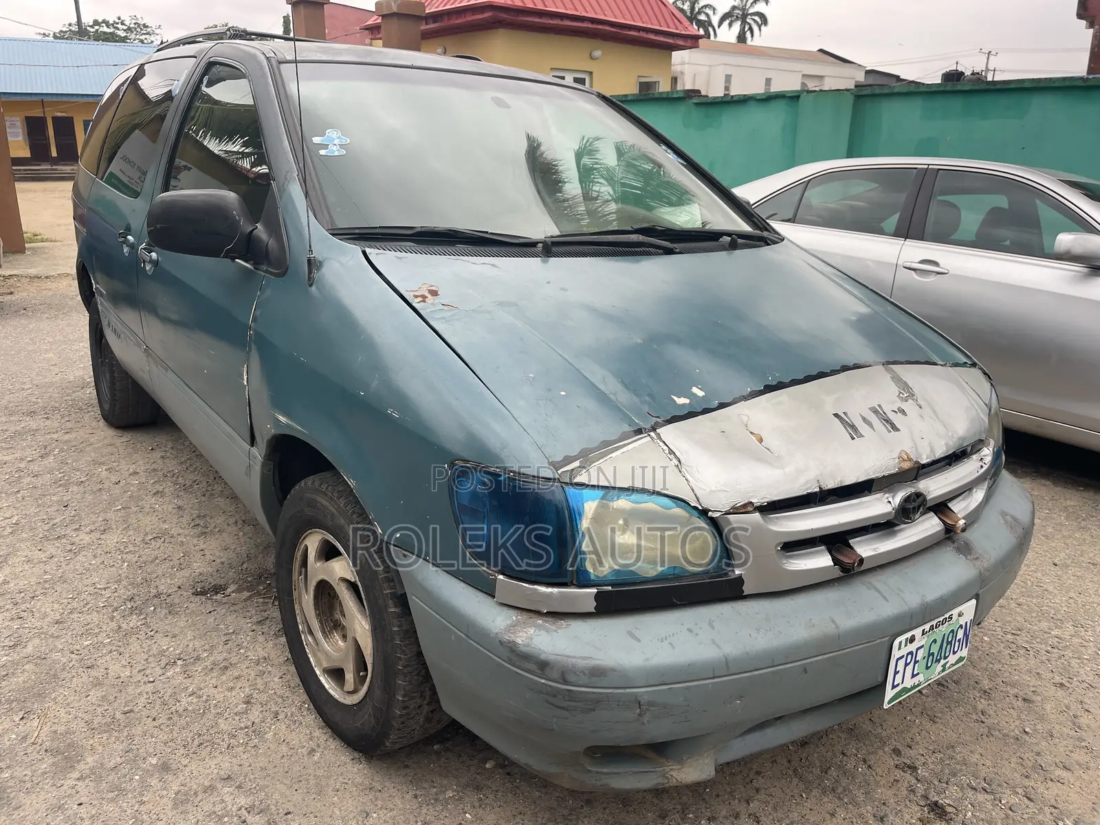 Toyota Sienna LE 2002 Gray