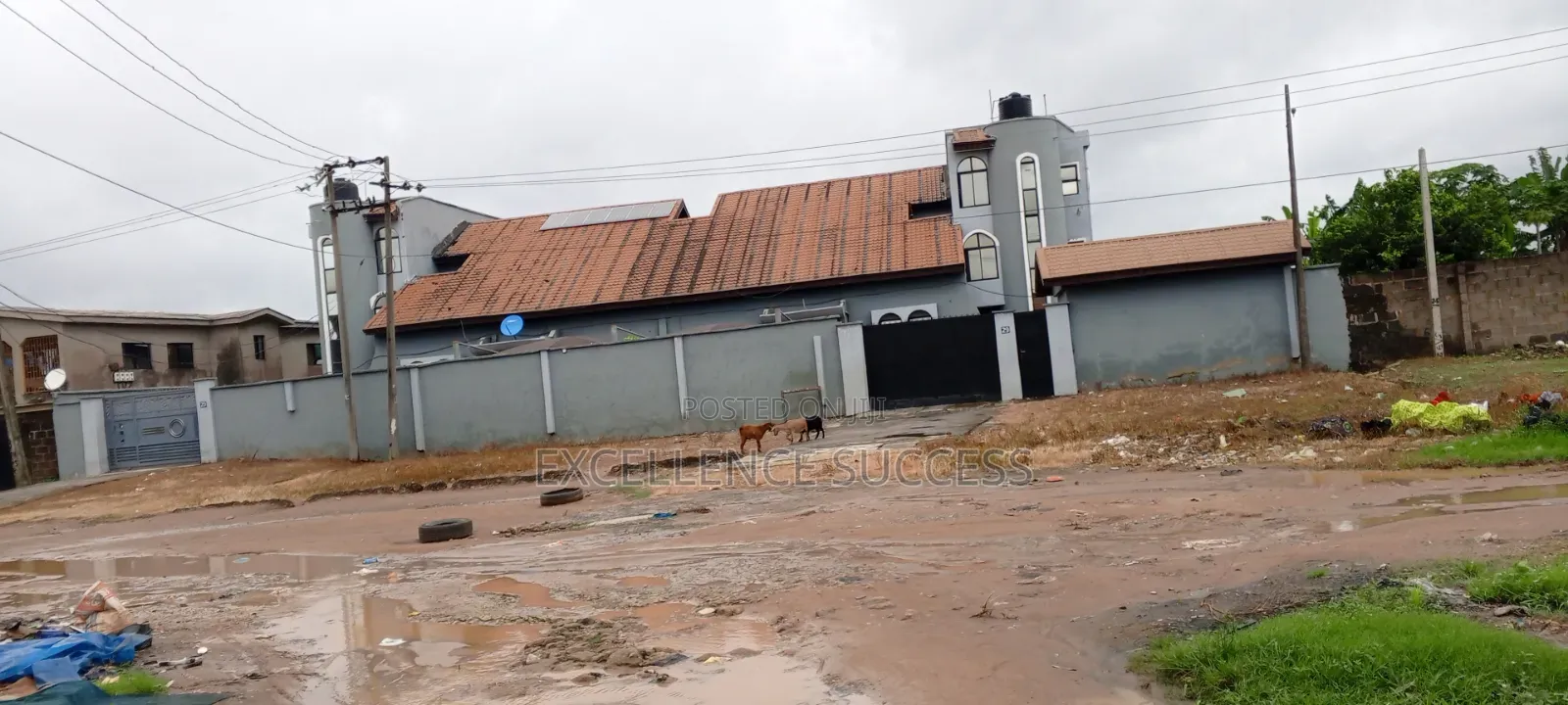 8bdrm Duplex in Arida Ikotun Lagos. for sale