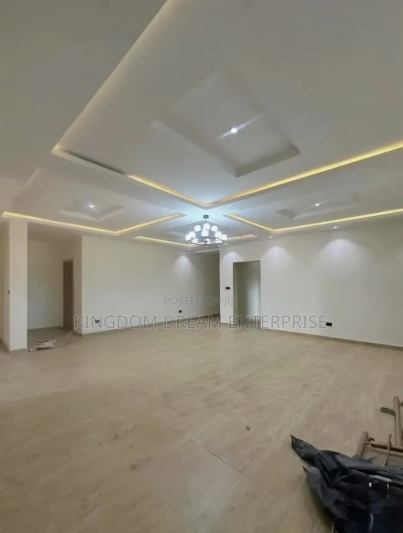 4bdrm Duplex in Ikate Lekki Lagos for rent