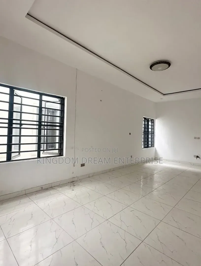 4bdrm Duplex in Ikate Lekki Lagos for rent