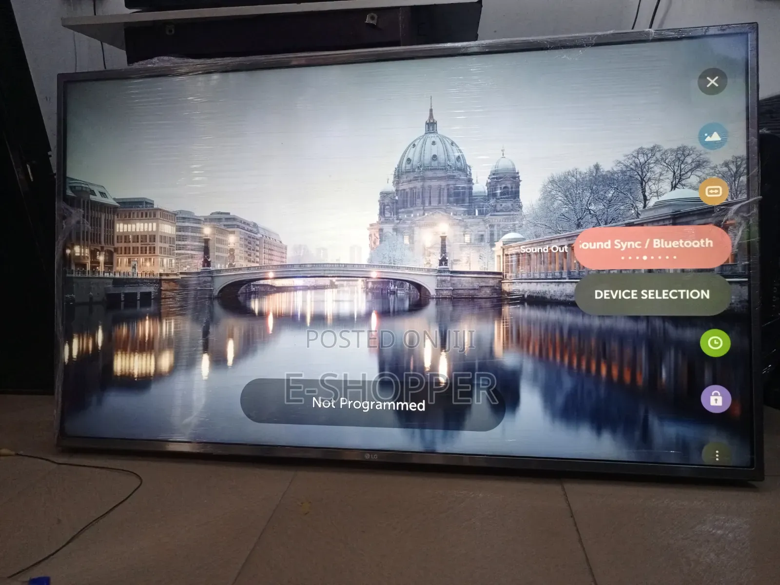 49 Inches LG LED TV With 4Ƙ Display