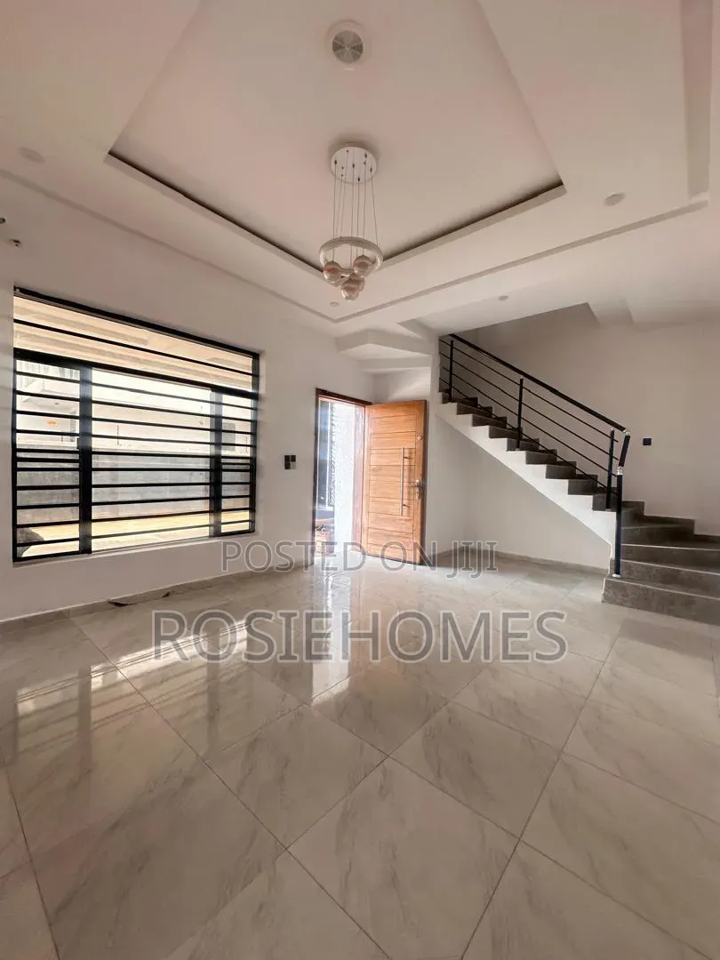 4bdrm Duplex in Ikota Gra for rent