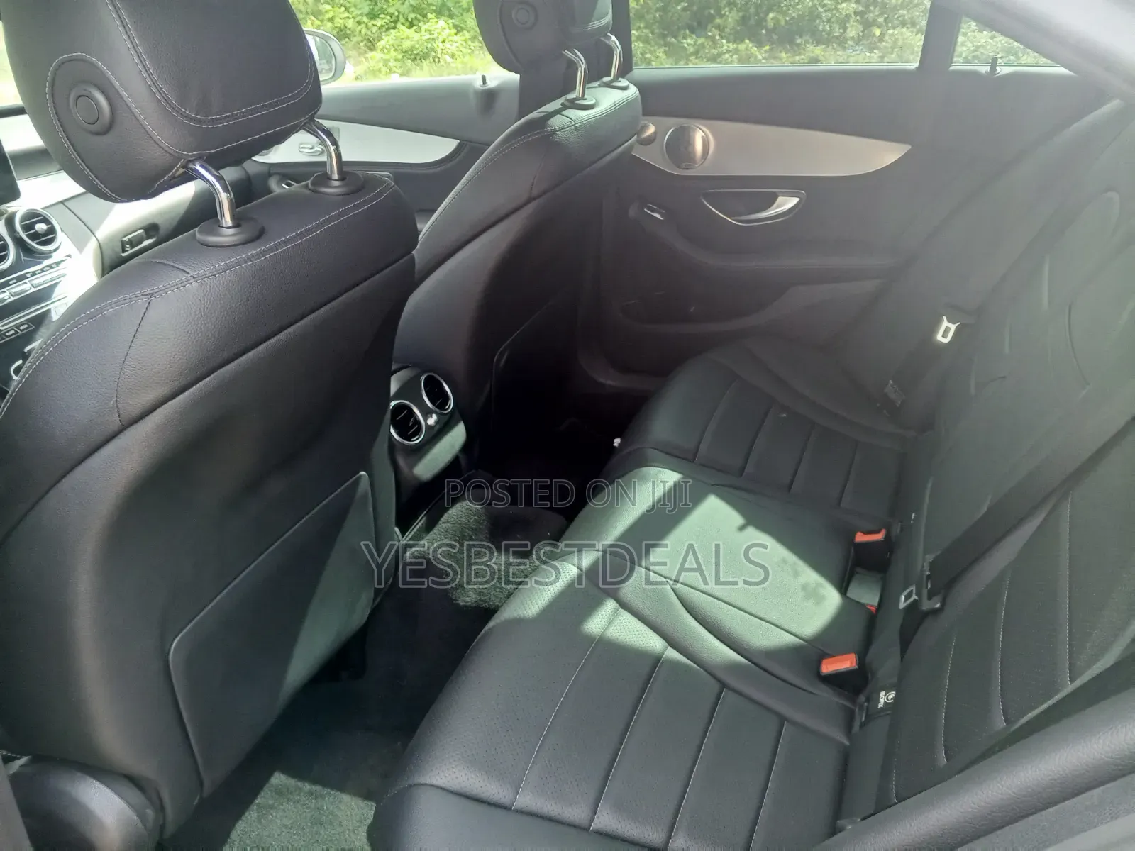Mercedes-Benz C400 2018 Gray