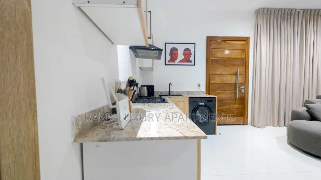 Oniru VI Short Stay