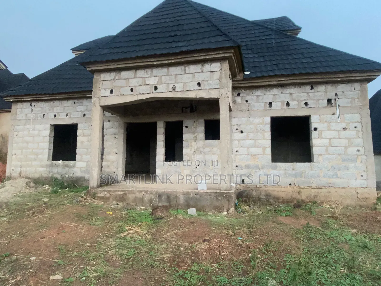 4bdrm Penthouse in Pyakasa for sale