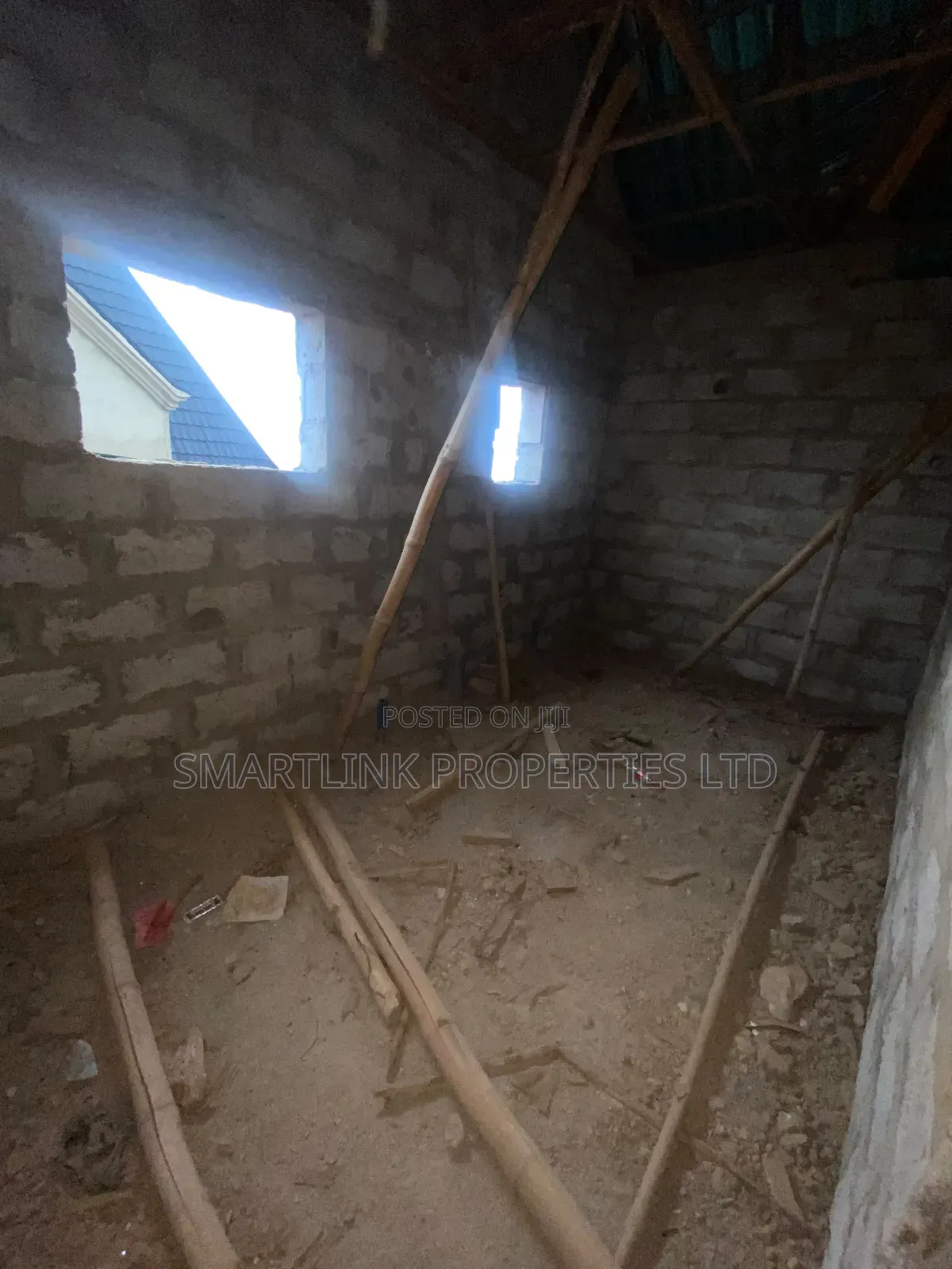 4bdrm Penthouse in Pyakasa for sale