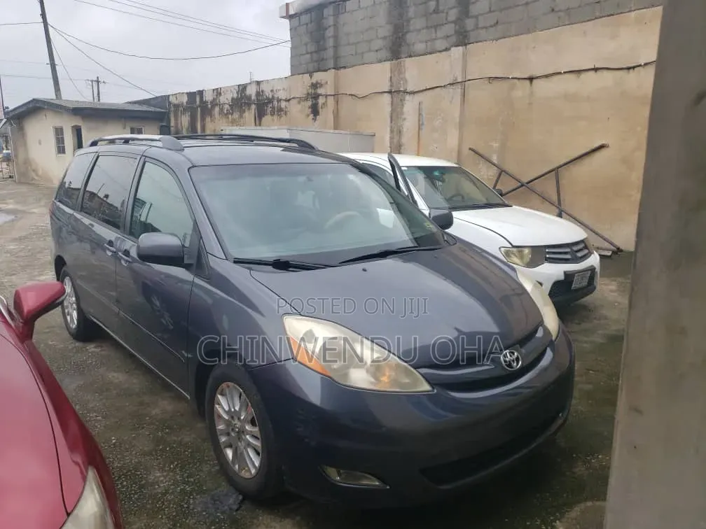 Toyota Sienna 2008 Gray