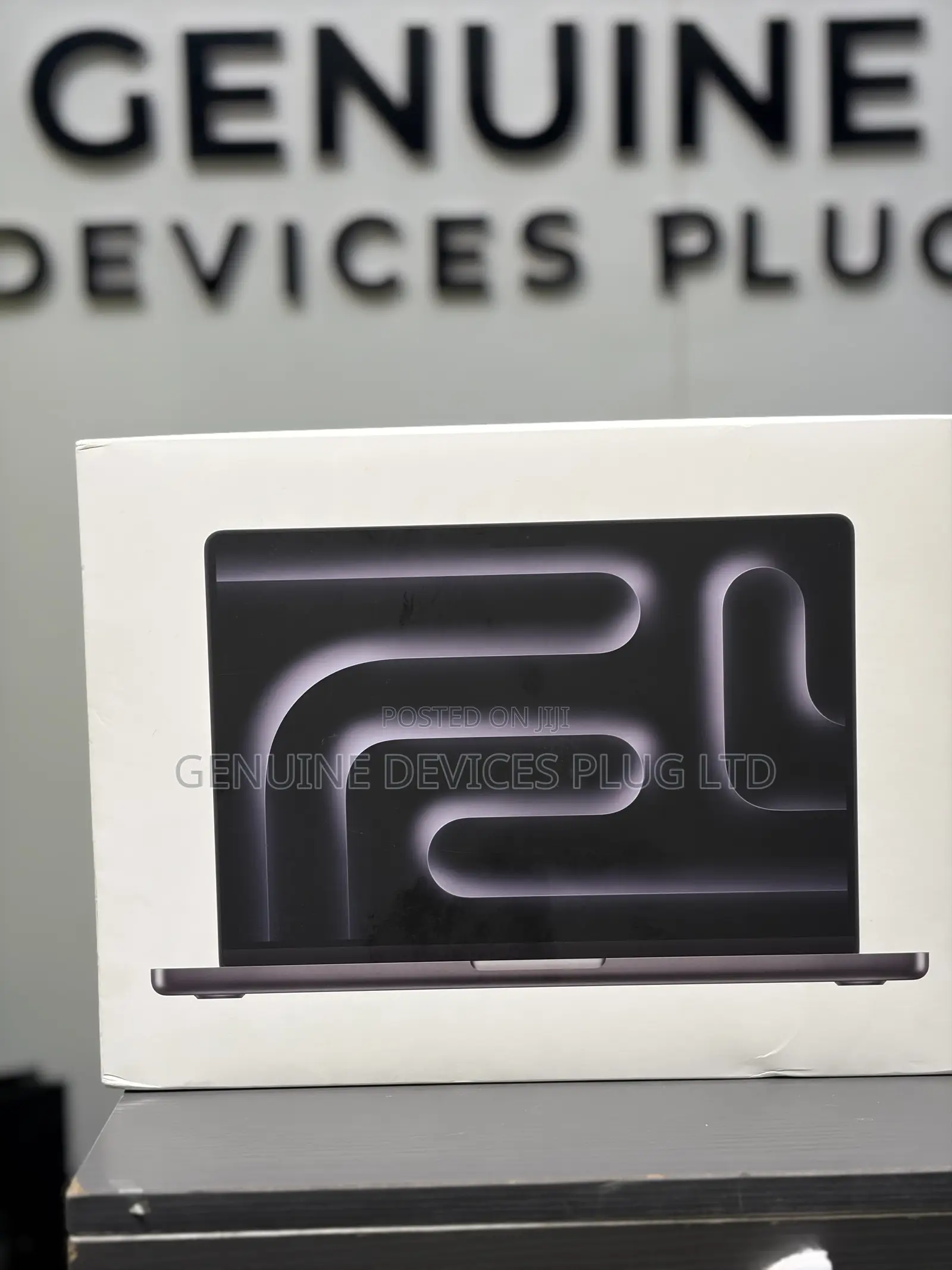 New Laptop Apple MacBook Pro 2025 M5 18GB Apple M5 SSD 1T