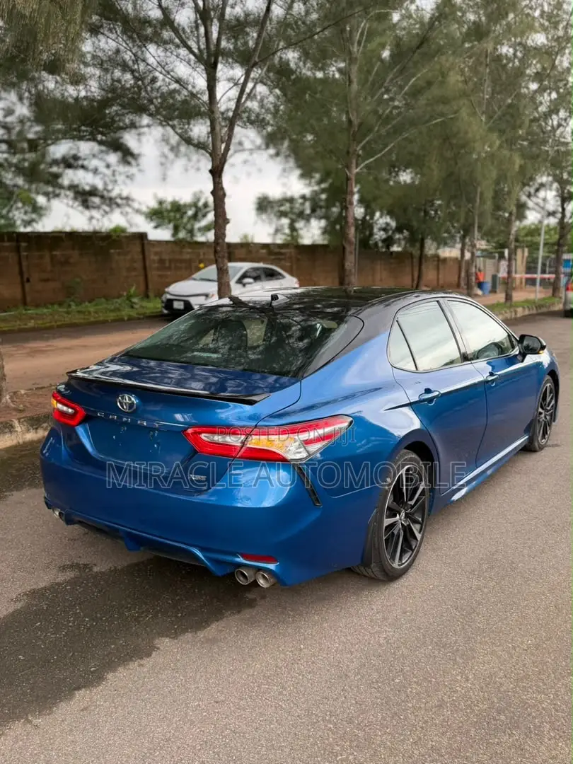 Toyota Camry XSE (2.5L 4cyl 8A) 2019 Blue