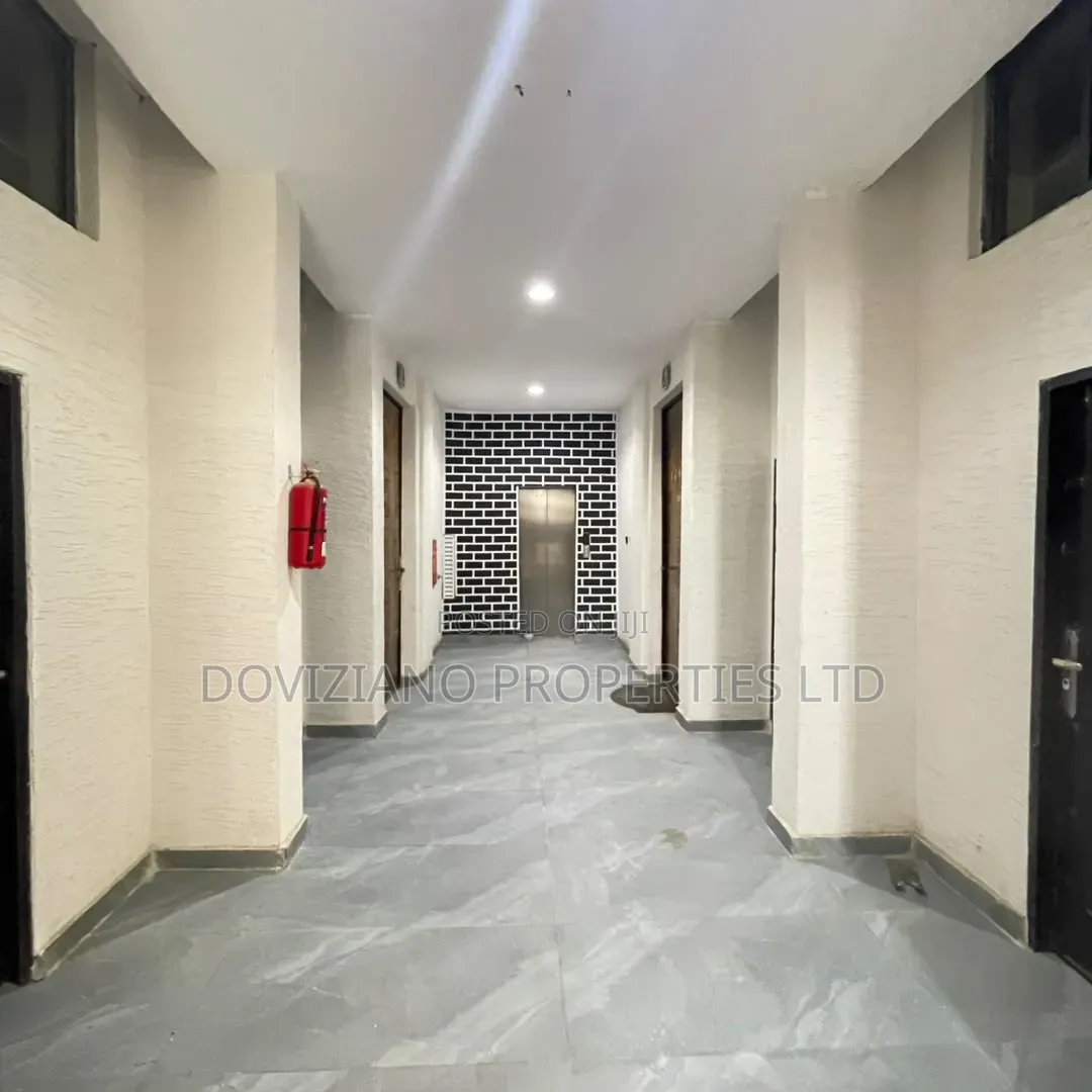 2bdrm Apartment in Lekki Phase 1 for sale