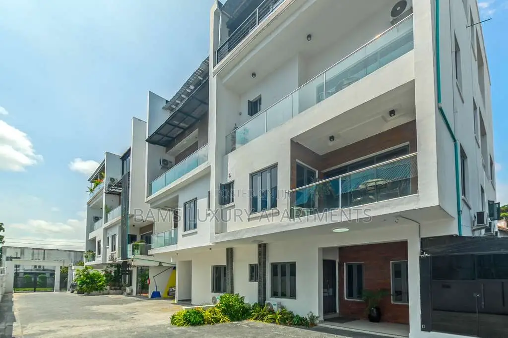 Shortlet Apartment in Lekki Phase 1