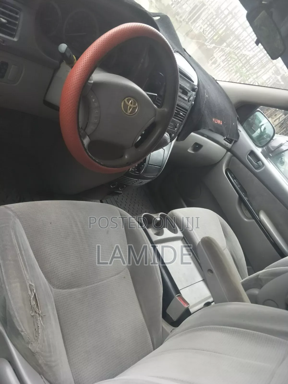 Toyota Sienna 2004 Gold