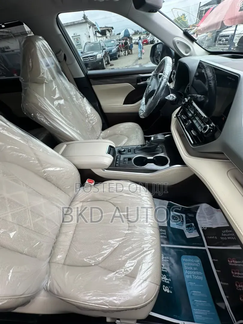 Toyota Highlander Platinum 2022 Blue