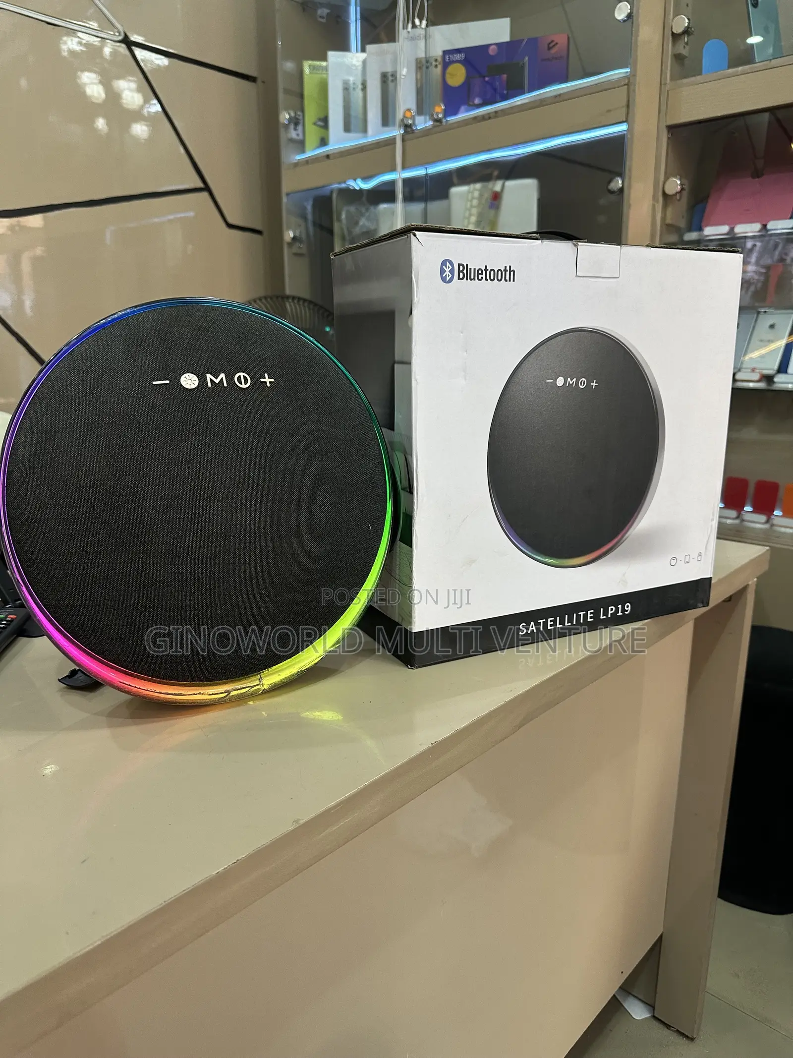 Satellite LP19 Speaker