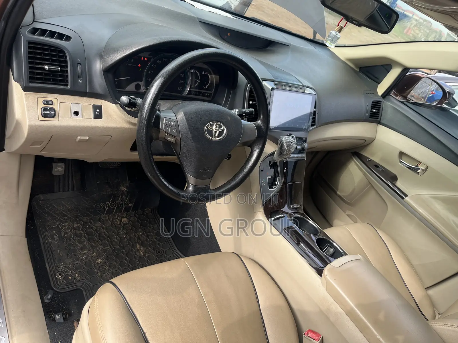 Toyota Venza 2010 Brown