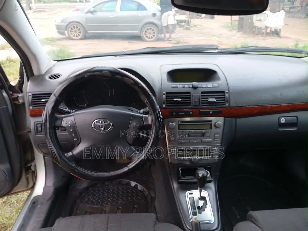 Toyota Avensis 2008