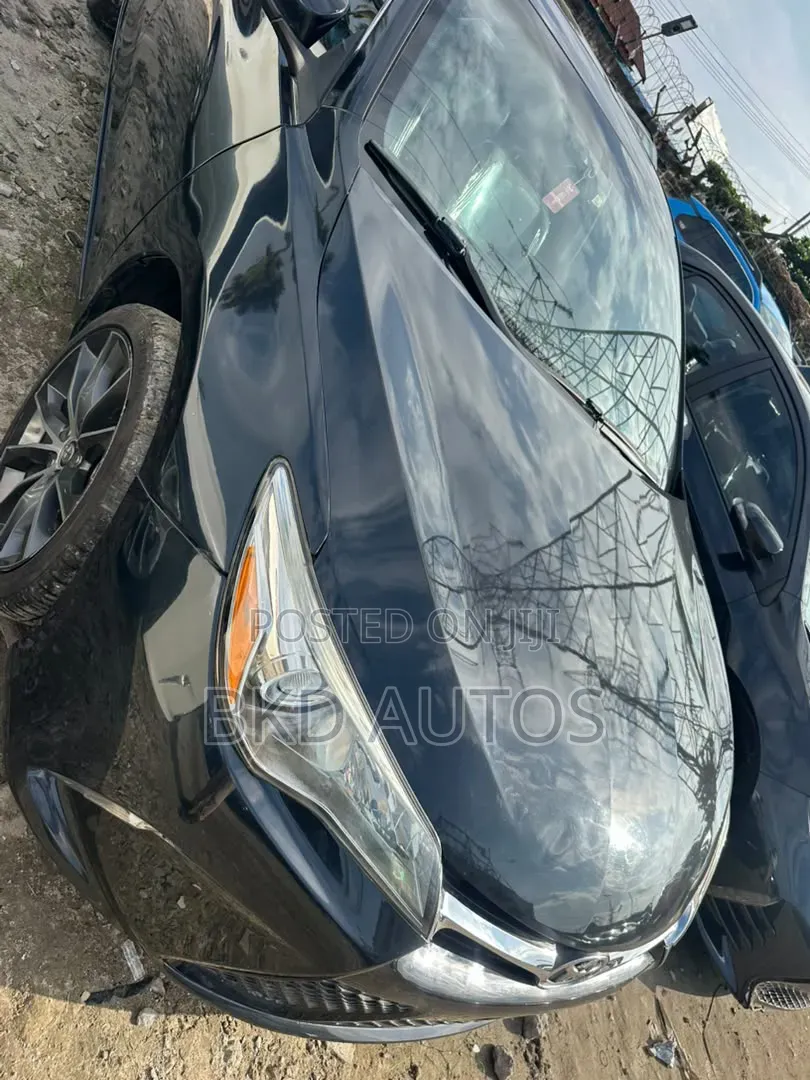 Toyota Camry XSE 4dr Sedan (2.5L 4cyl 6A) 2015 Black