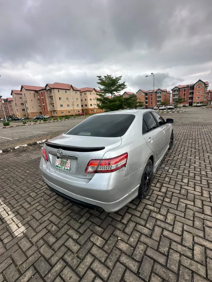 Toyota Camry 2008 Silver