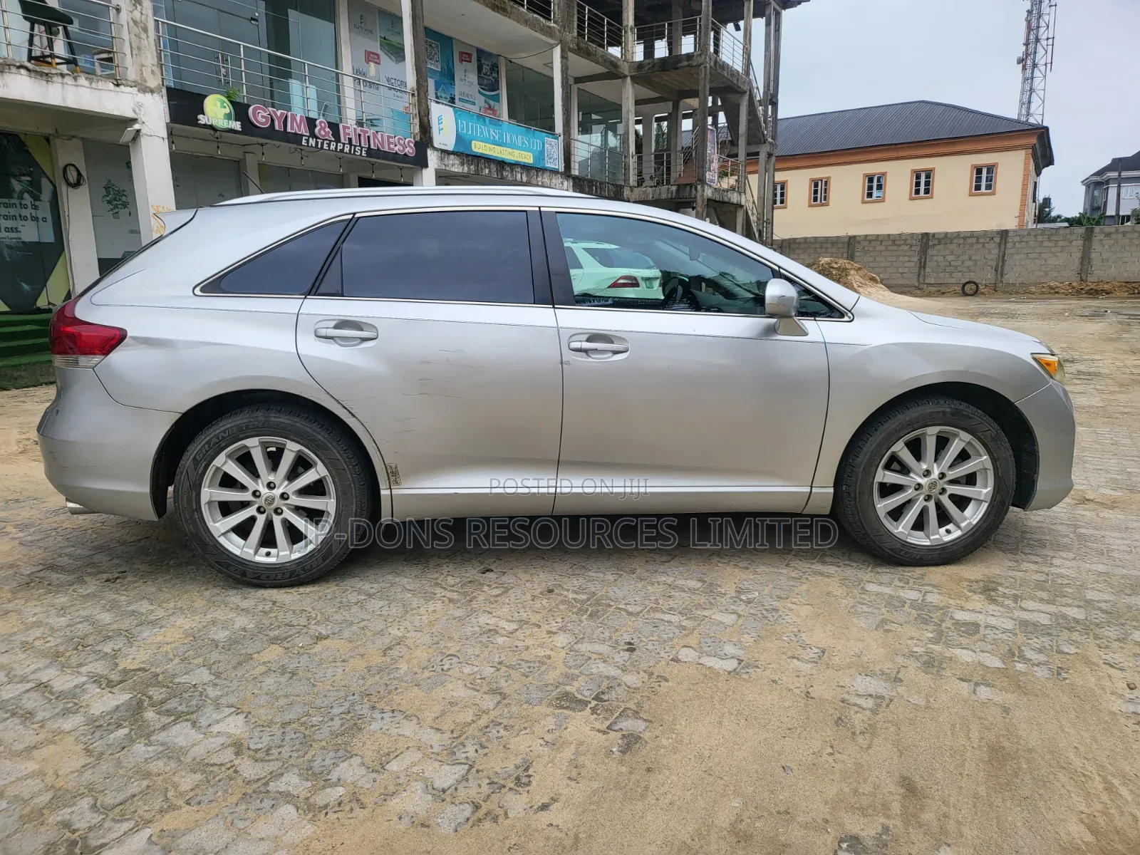 Toyota Venza 2010 Silver