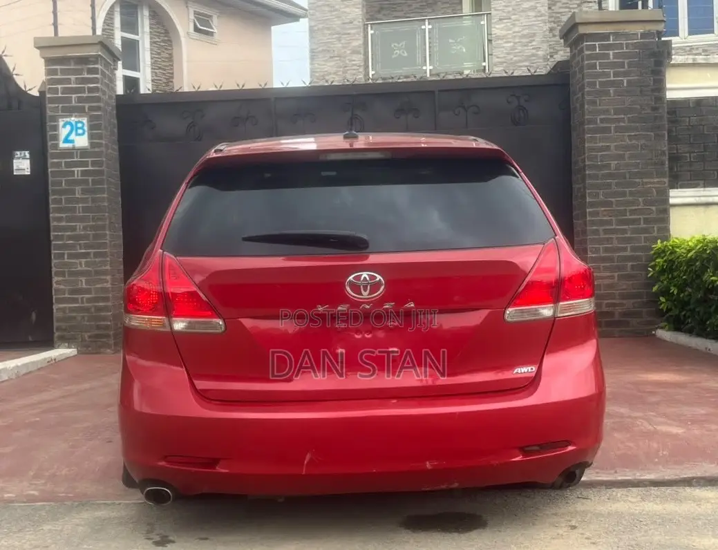 Toyota Venza 2012 Red