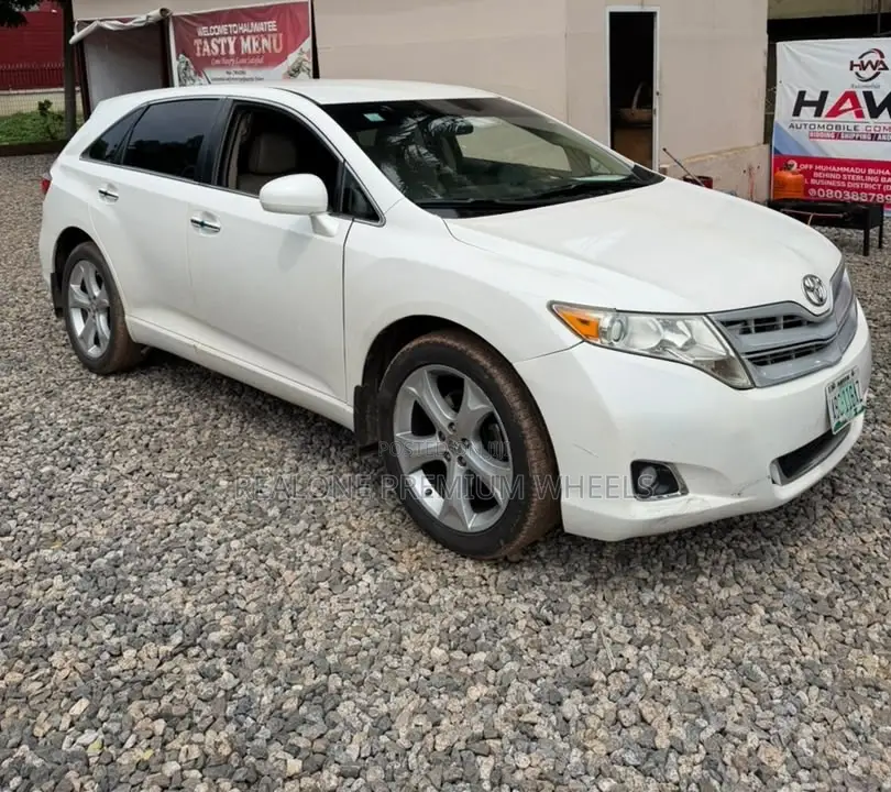 Toyota Venza 2012 White