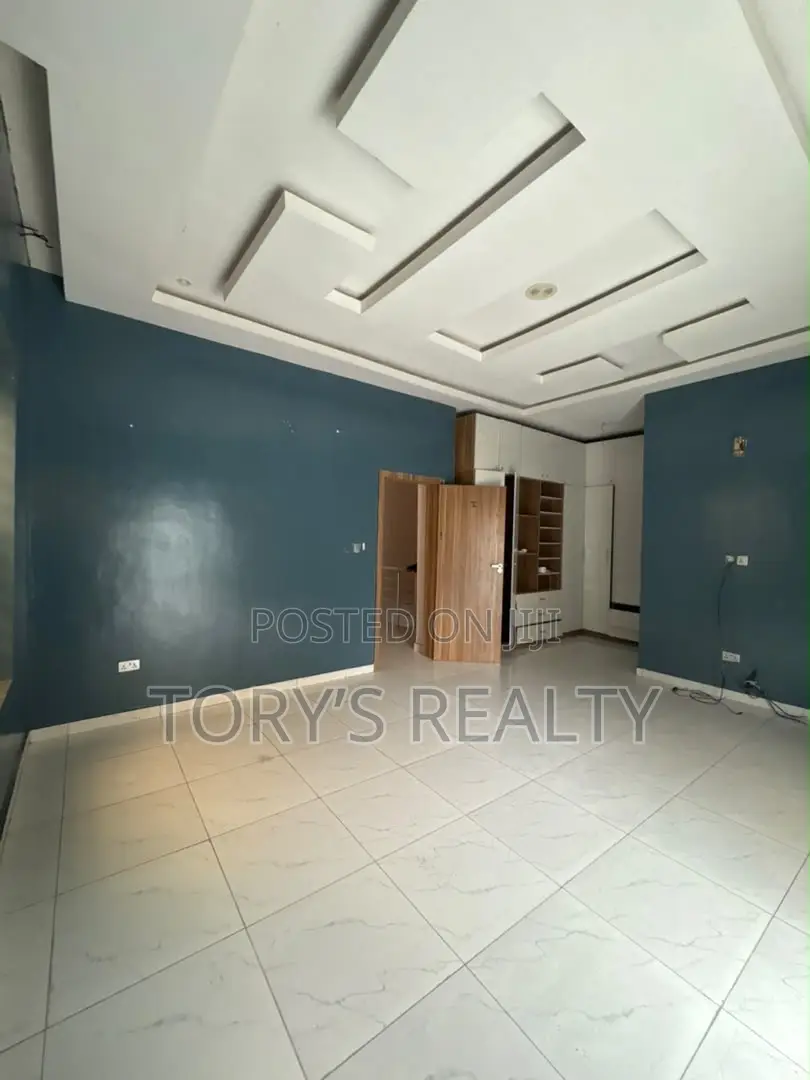 1bdrm Apartment in Ikota for rent