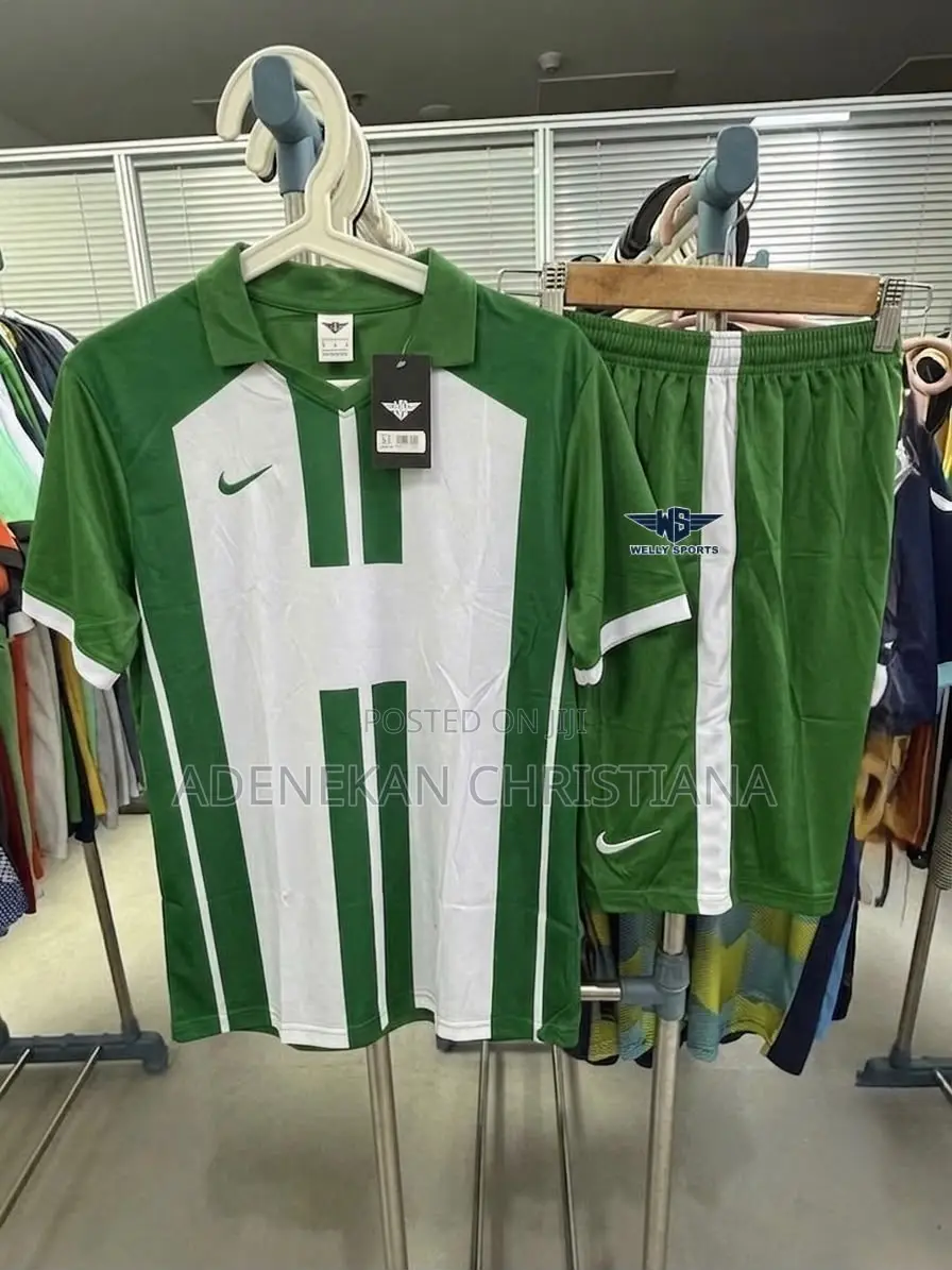 Different Plain Football Jersey Set - Training Kit (Jersey + Shorts)