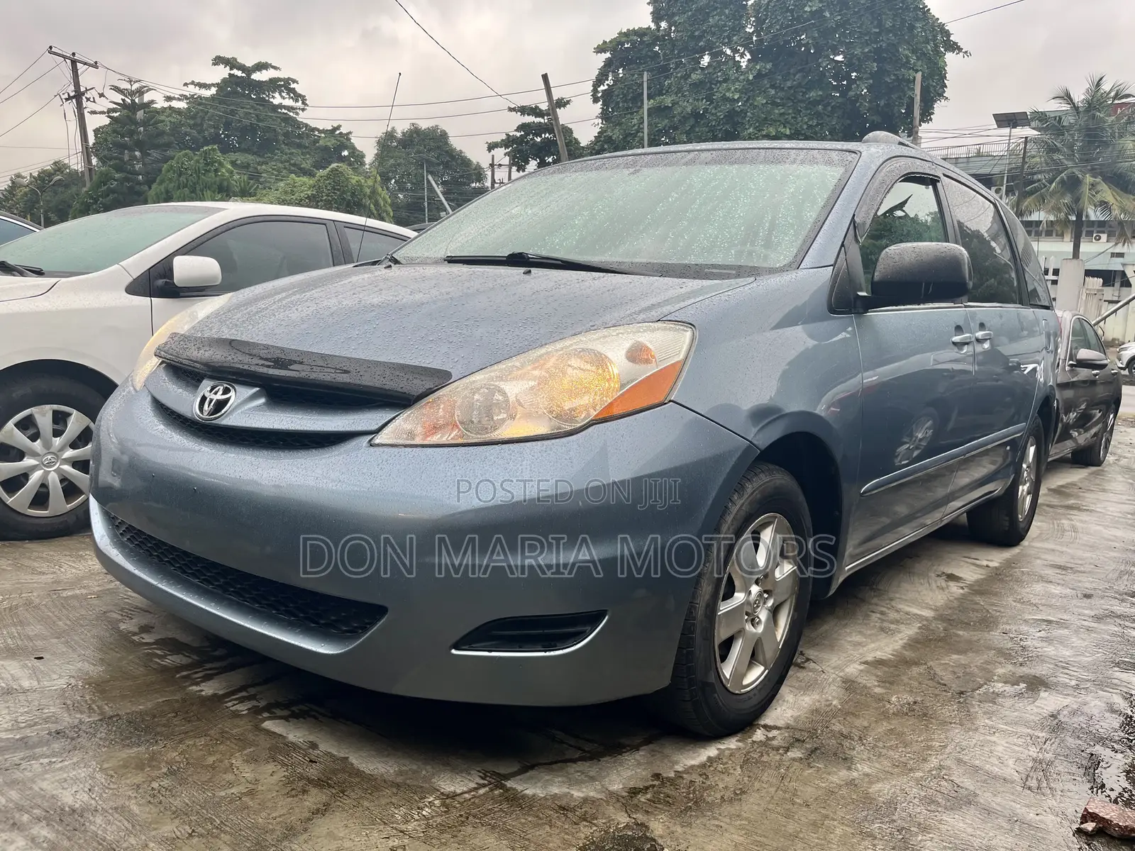 Toyota Sienna LE 7 Passenger 2010 Blue
