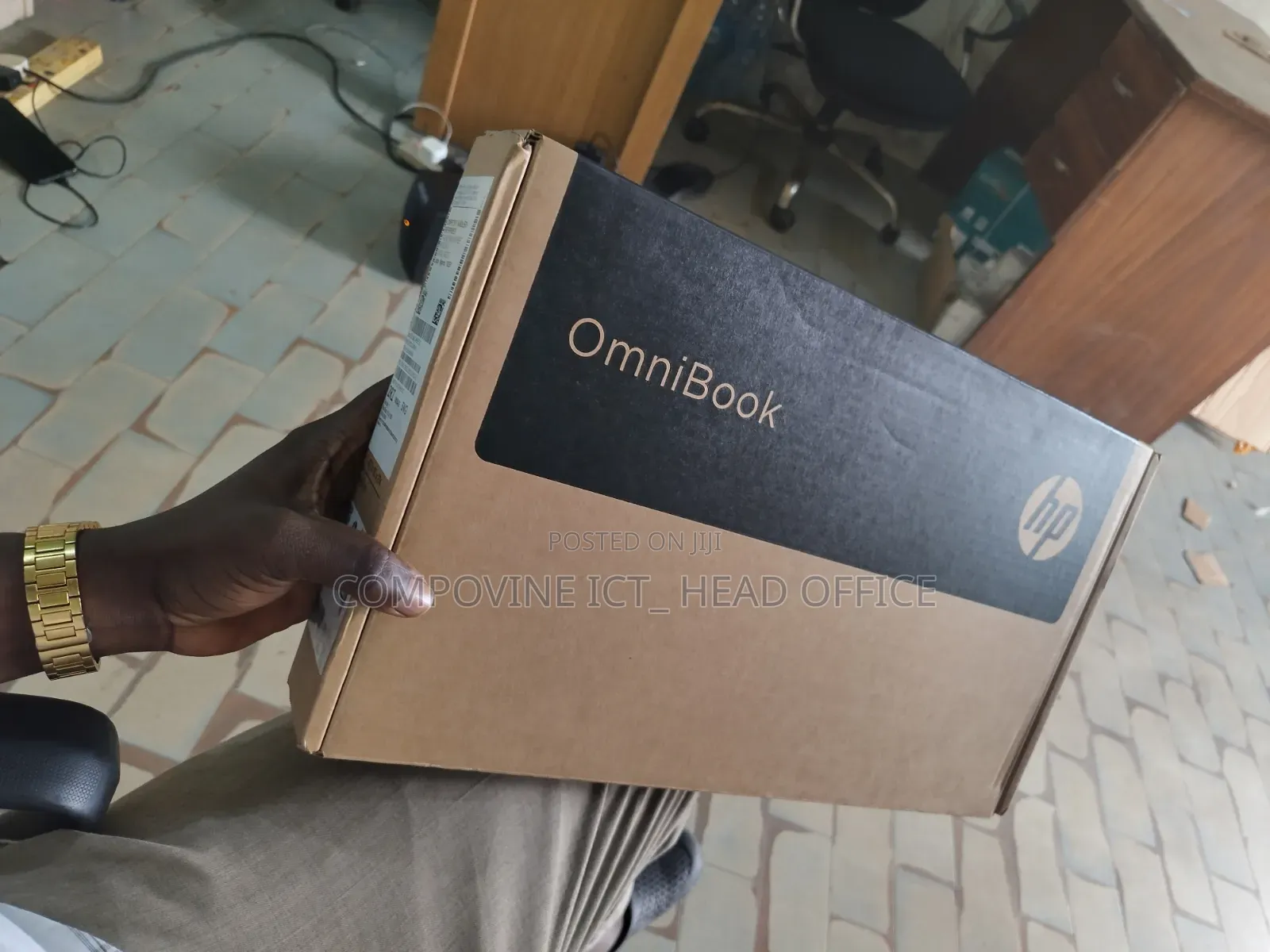 New Laptop HP OmniBook 5 Flip 16GB Intel Core i7 SSD 512GB