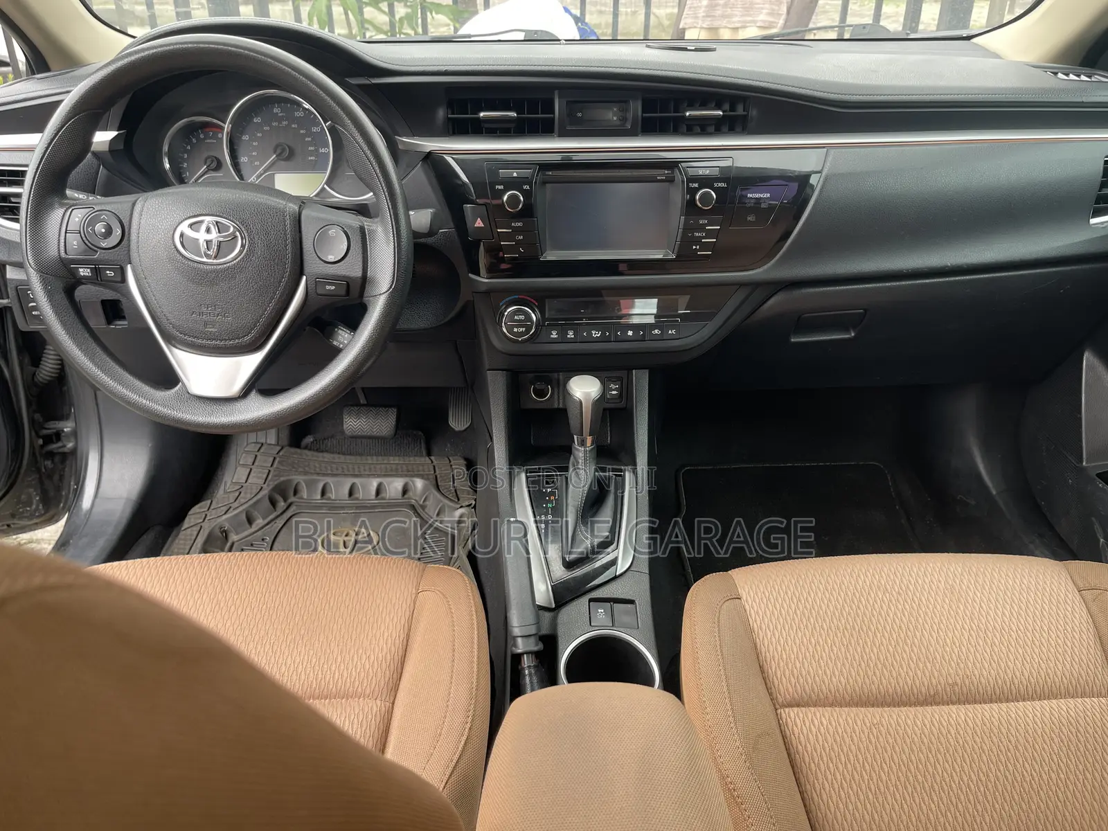 Toyota Corolla 2015 Black