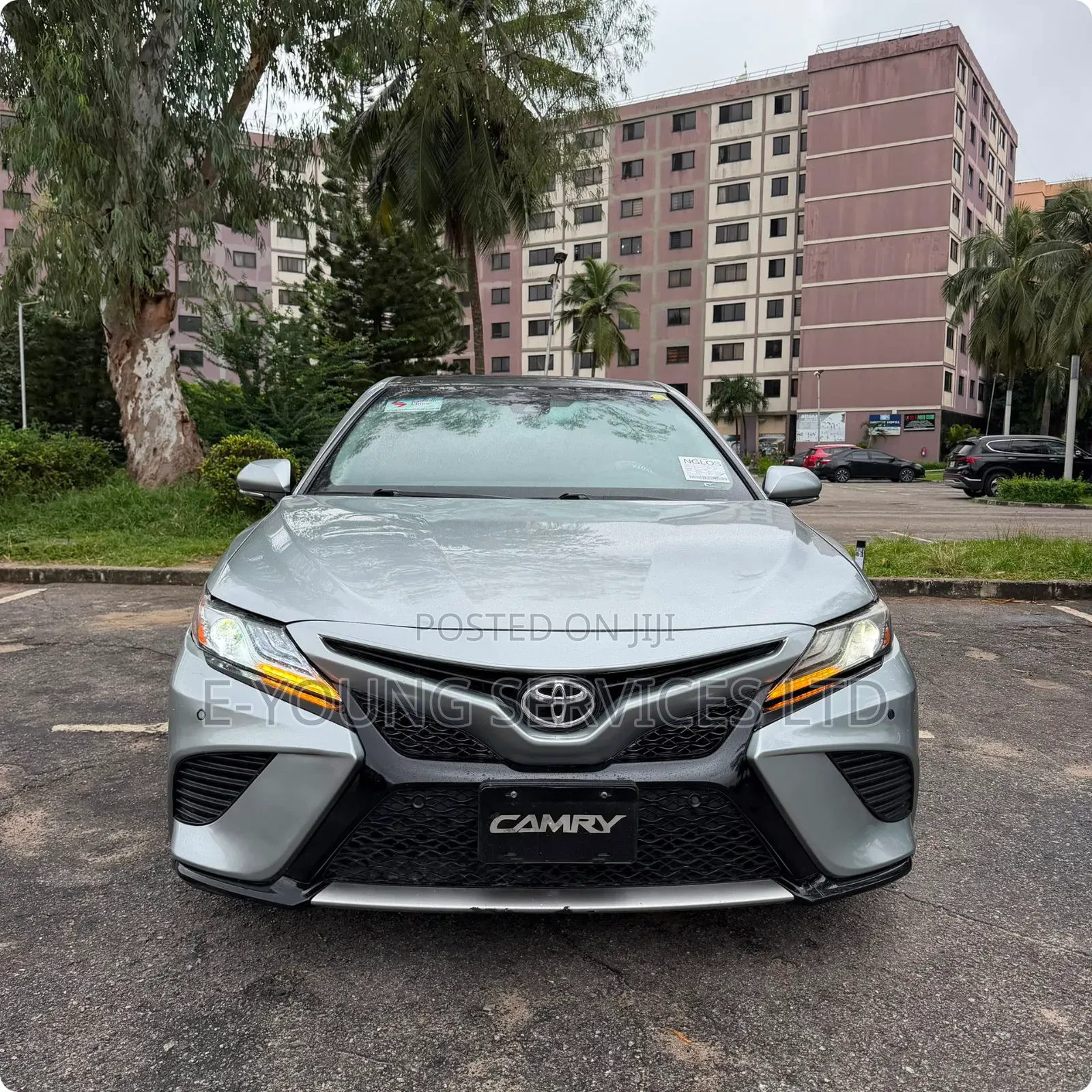 Toyota Camry XSE FWD (2.5L 4cyl 8AM) 2018 Silver