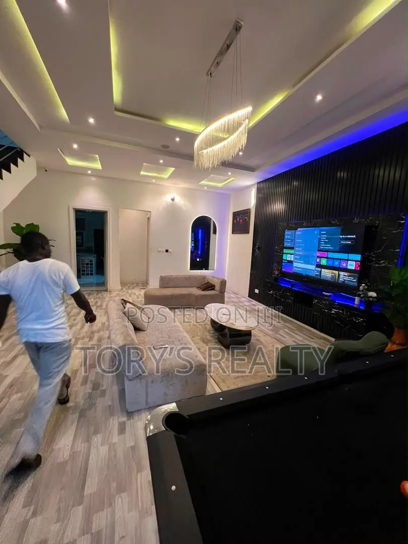 Furnished 1bdrm Apartment in Lekki Phase 2 for rent
