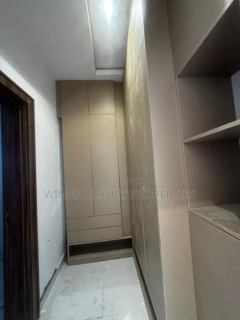 6bdrm Duplex in Garki Area 11 for rent