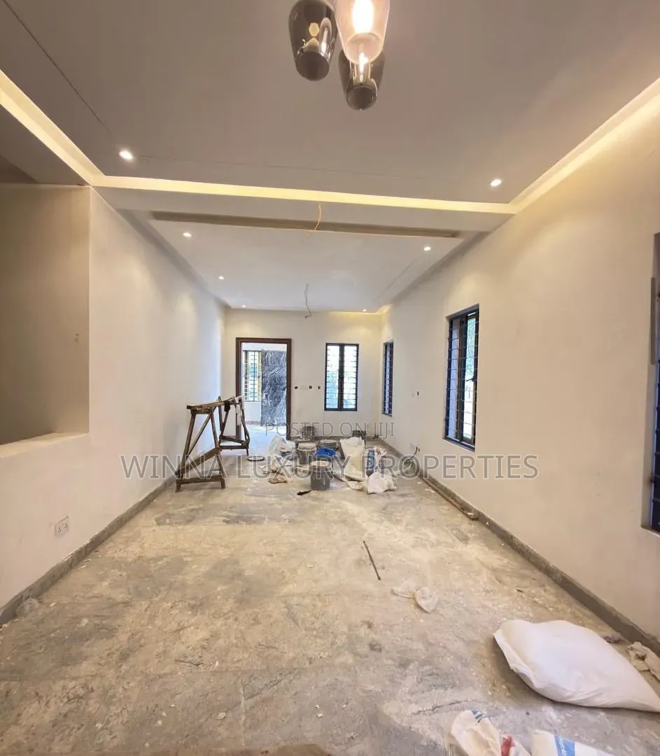 6bdrm Duplex in Garki Area 11 for rent