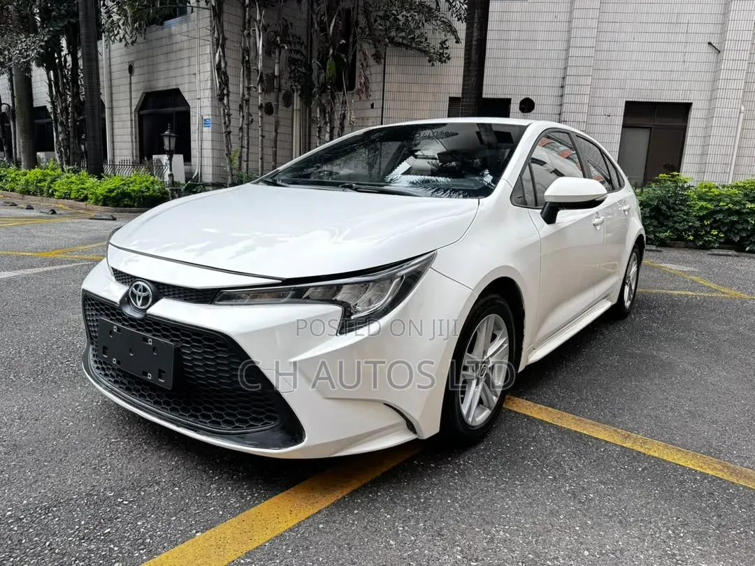 Toyota Corolla 2022 White