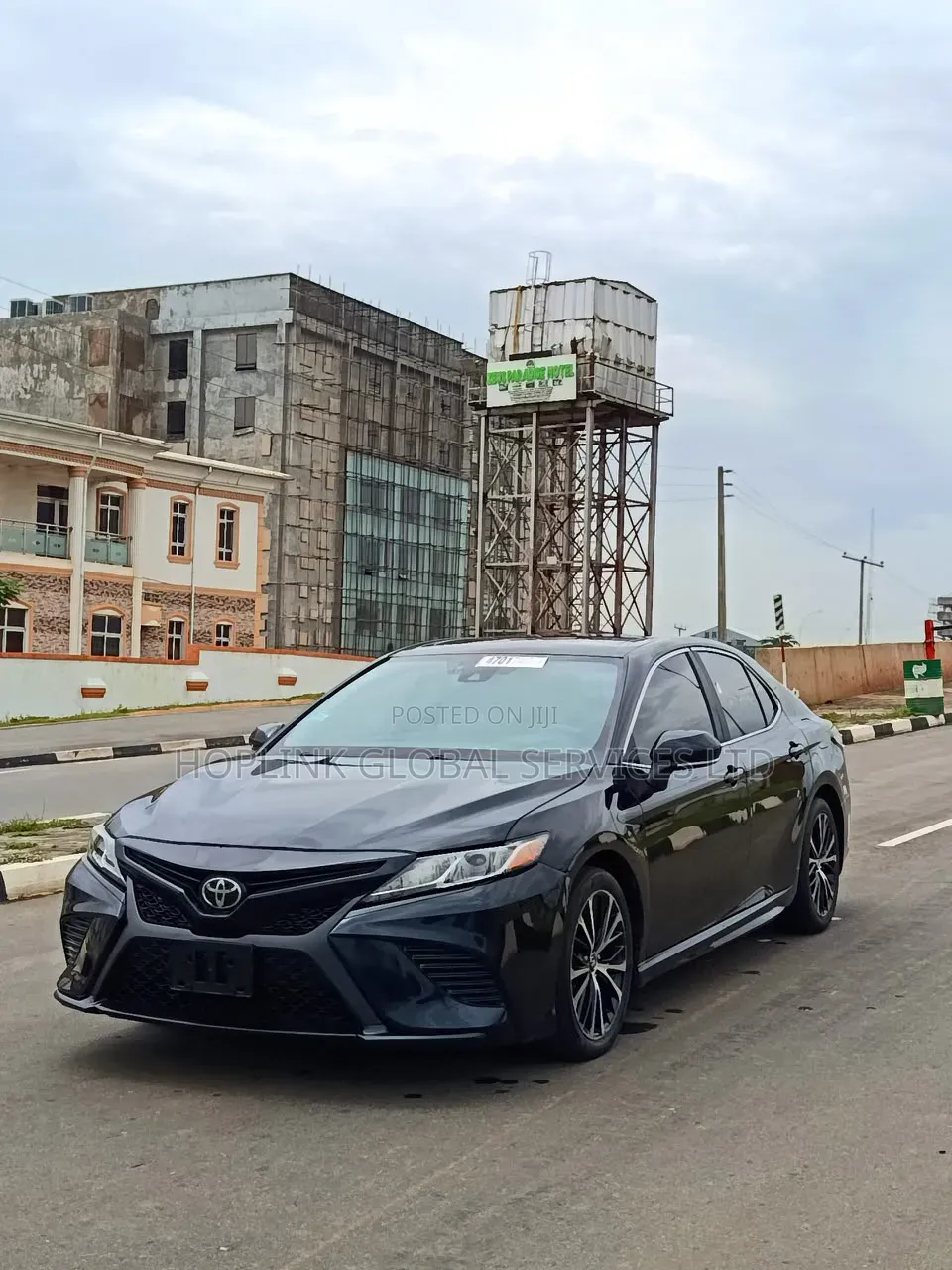 Toyota Camry SE (2.5L 4cyl 8A) 2019 Black