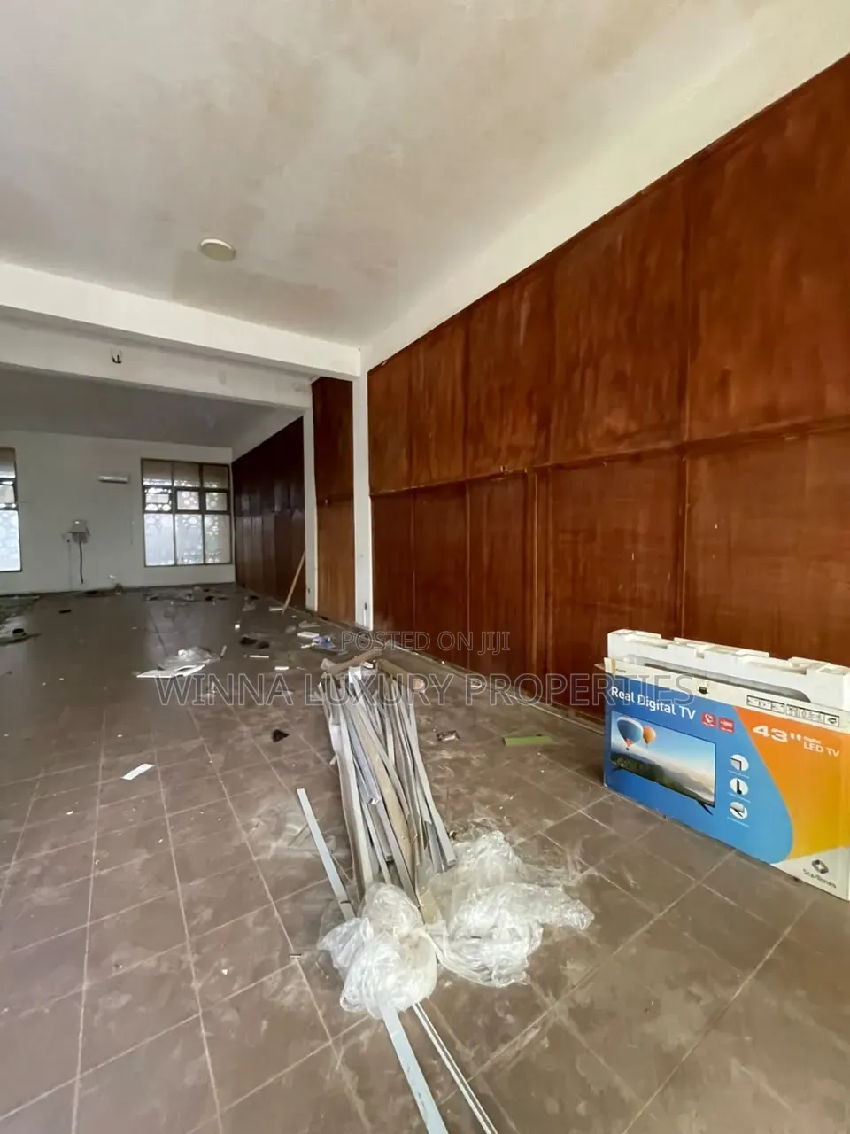 Office/Shop Space 138sqm