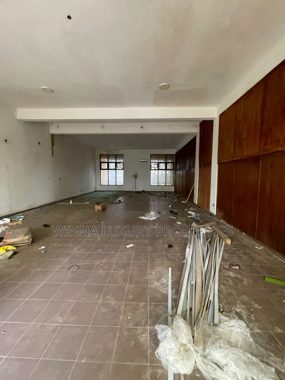 Office/Shop Space 138sqm