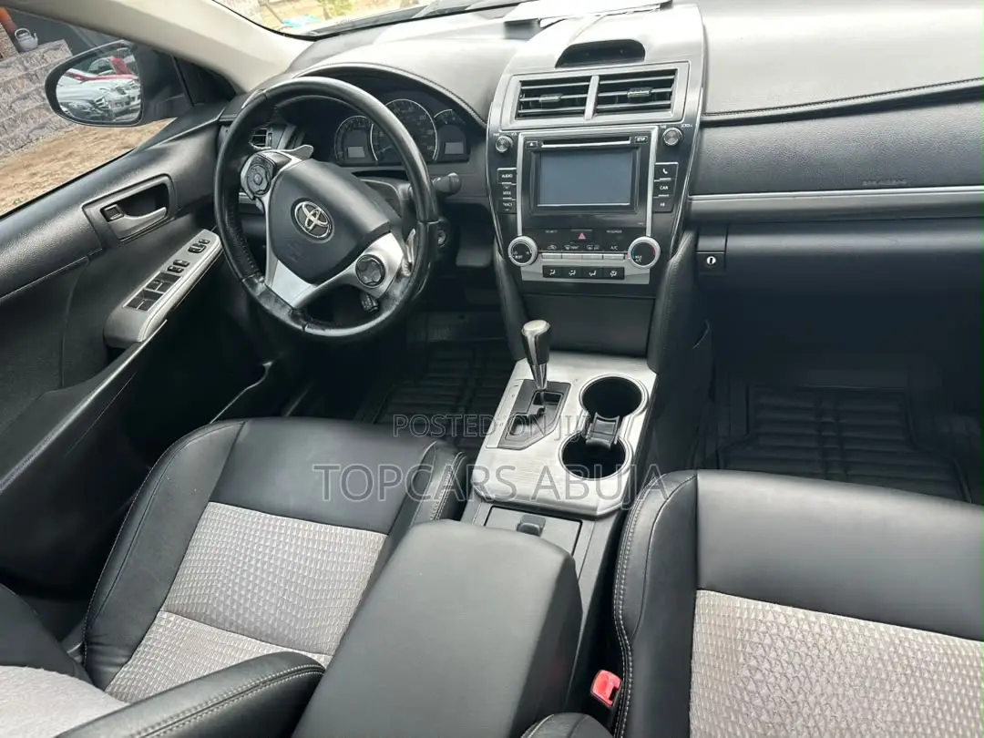 Toyota Camry SE 4dr Sedan (2.5L 4cyl 6A) 2013 Black