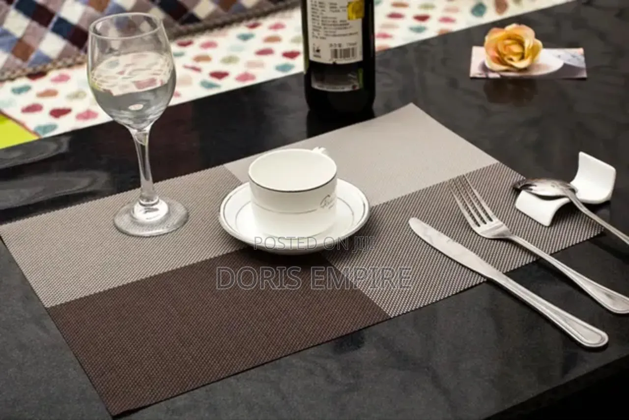 Quality 6pcs Woven PVC Place Mat, for Hotels, Restaurant Home Use