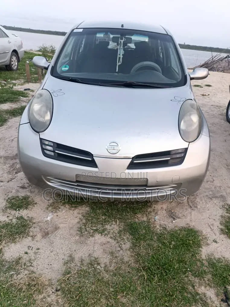 Nissan Micra 2005 Silver