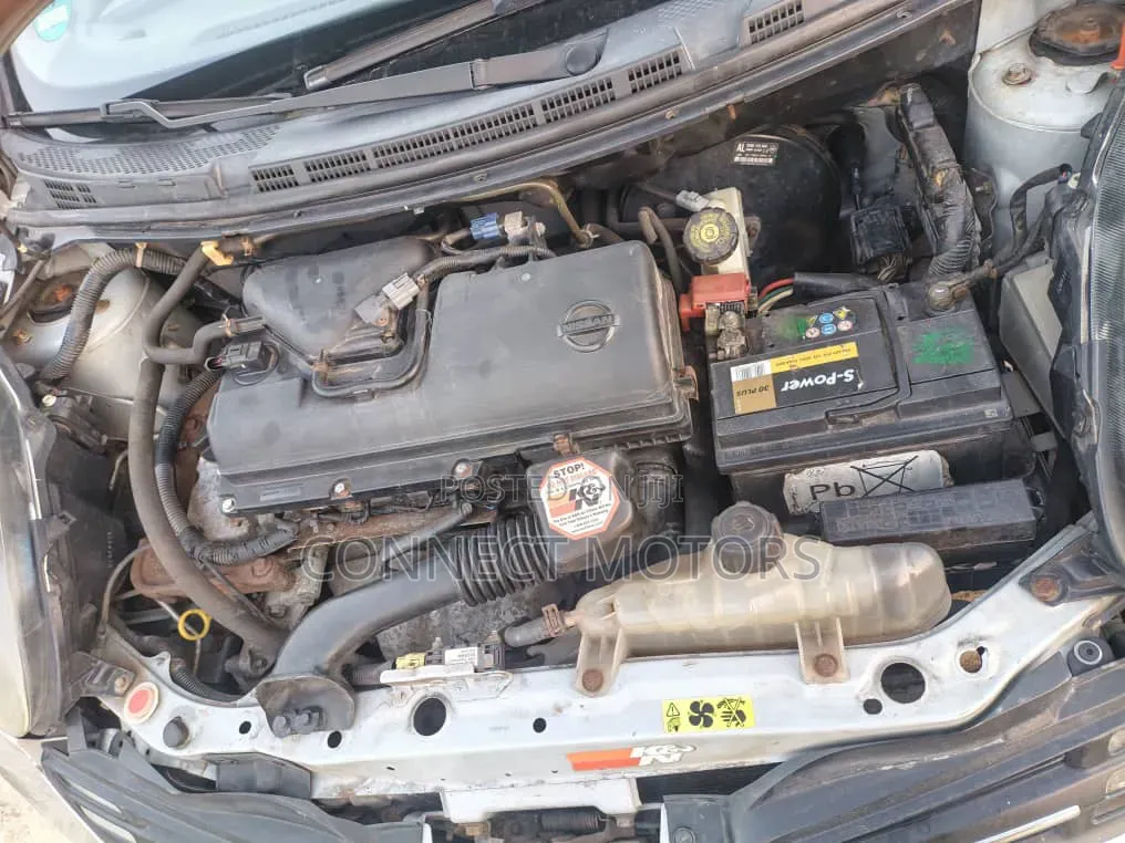 Nissan Micra 2005 Silver