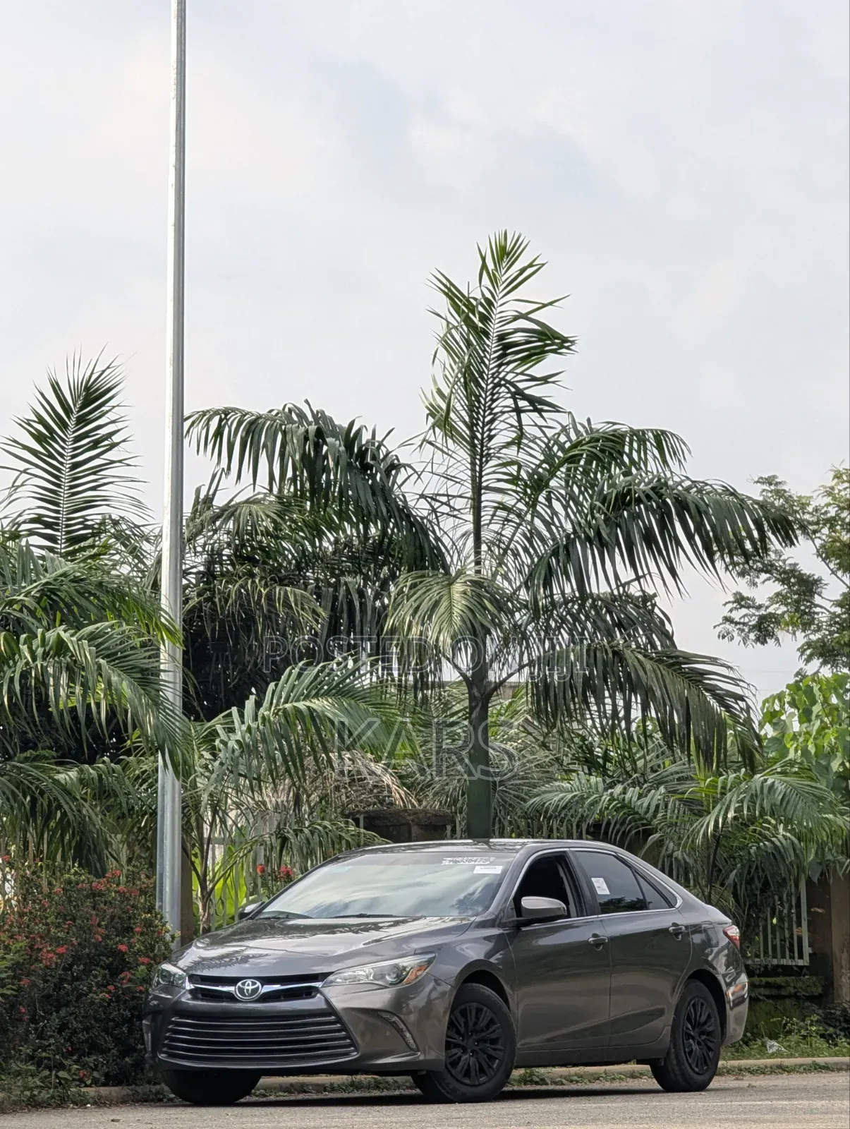 Toyota Camry 2016 Gray