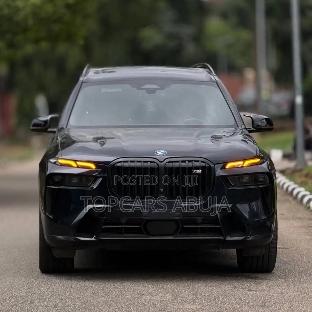 BMW X7 M60i Sports Activity Vehicle 2025 Black