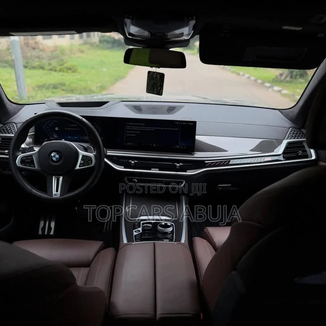 BMW X7 M60i Sports Activity Vehicle 2025 Black